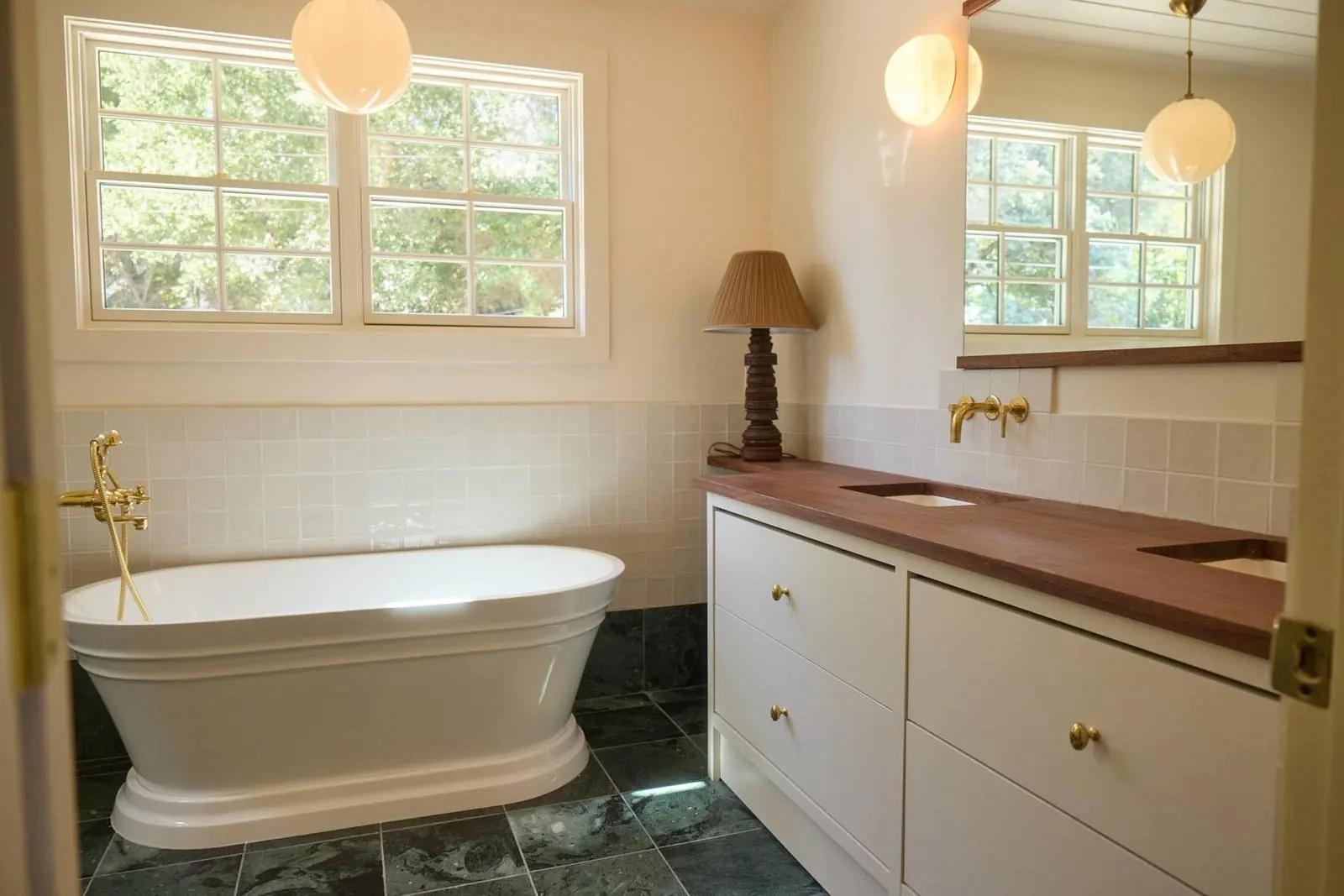 Bathroom with a freestanding tub and a double vanity, Ojai Gridley